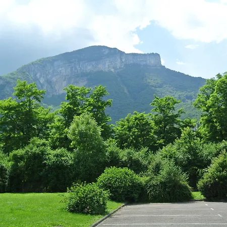 Ibis Budget Grenoble 2*