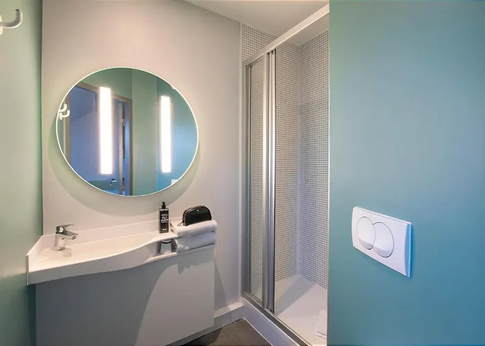 Ibis Budget Grenoble 호텔 보레프