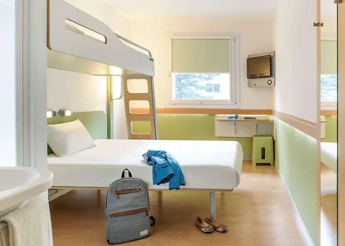 호텔 Ibis Budget Grenoble 2*