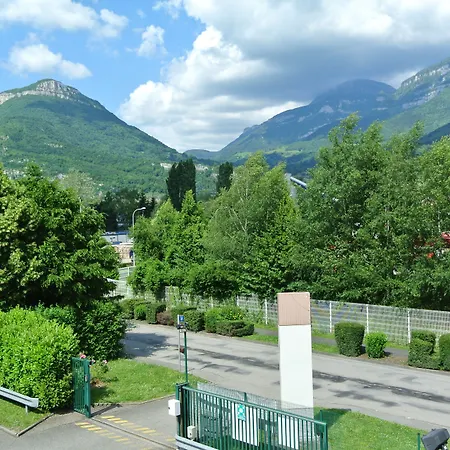 Ibis Budget Grenoble 2*