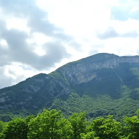 Ibis Budget Grenoble מלון 2*